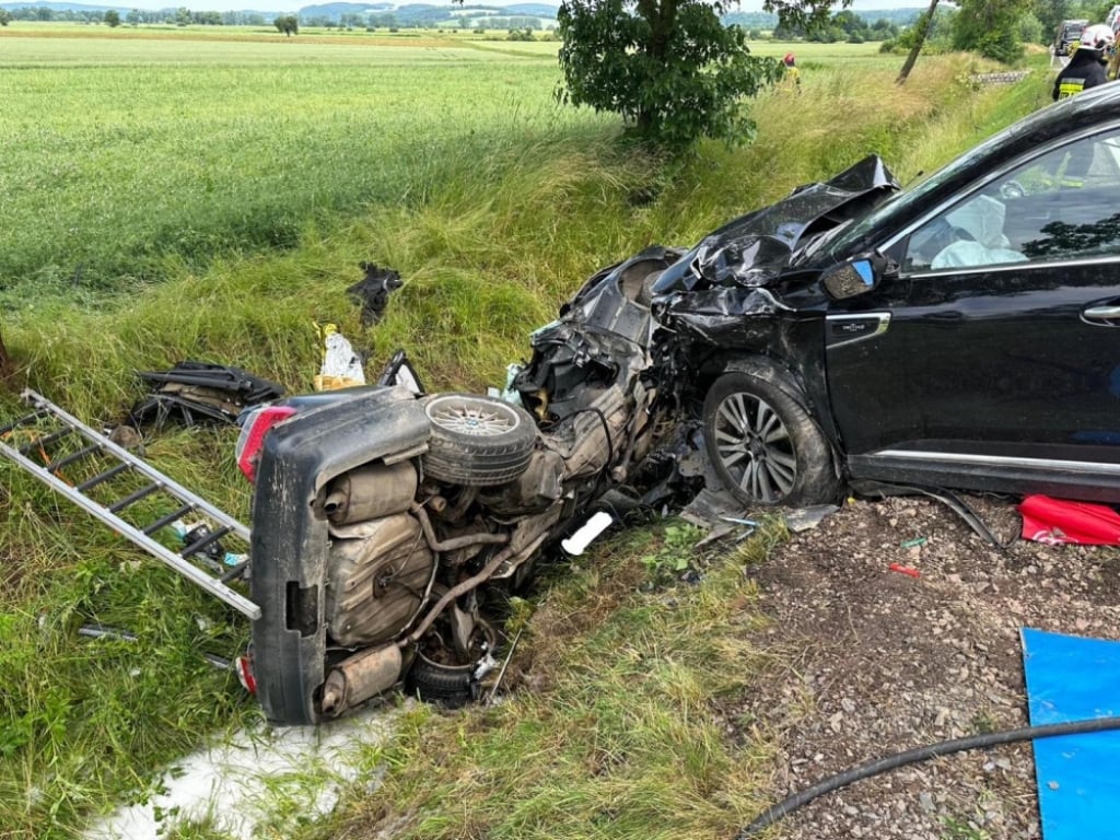 Śmiertelny wypadek na DK5 w Wierzchosławicach - fot. Jawor 998