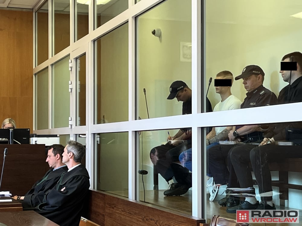 15 i 25 lat więzienia za brutalne morderstwo w okolicach Środy Śląskiej