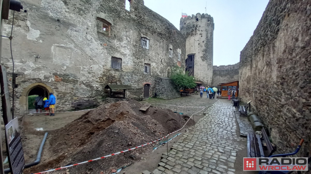 Zamek Bolków: Archeolodzy odkrywają historię - fot. Andrzej Andrzejewski