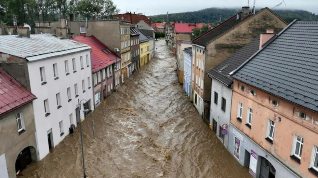 Jarosław Perduta zachęca w Radiu Wrocław do pomocy poszkodowanym - fot. zrzutka.pl