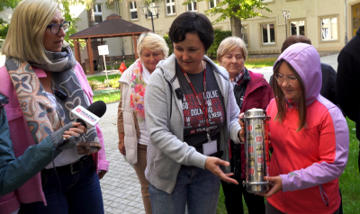 Zakopaliśmy Kapsułę Czasu Radia Wrocław – mamy setki nagrań Waszych głosów, życzeń, opinii i sugestii [WIDEO]