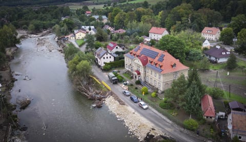 Przedszkole w Ołdrzychowicach Kłodzkich zdewastowane przez powódź. "Całymi wiadrami wynosimy wodę" - 8