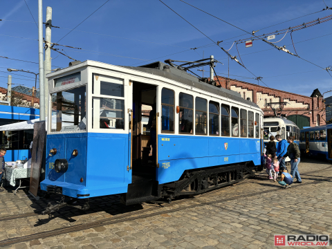 Wrocław: Dzień otwarty z zabytkowymi pojazdami w Zajezdni Popowice - 1