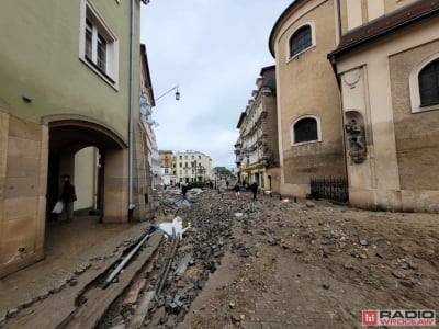 Karol Nawrocki odwiedził powodzian. Zaapelował do Rafała Trzaskowskiego!