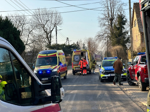 Tak wyglądała akcja antyterrorystów i policyjnego negocjatora w Skale [ZDJĘCIA, WIDEO] - 9