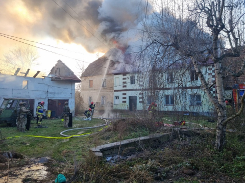 Tak wyglądała akcja antyterrorystów i policyjnego negocjatora w Skale [ZDJĘCIA, WIDEO] - 8