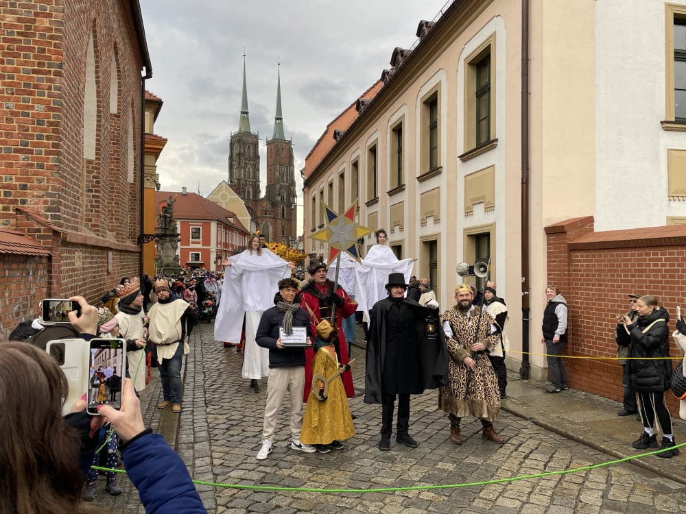 Orszak Trzech Króli przeszedł ulicami Wrocławia - Orszak Trzech Króli przeszedł przez centrum Wrocławia. Fot. Dawid Dettlaff