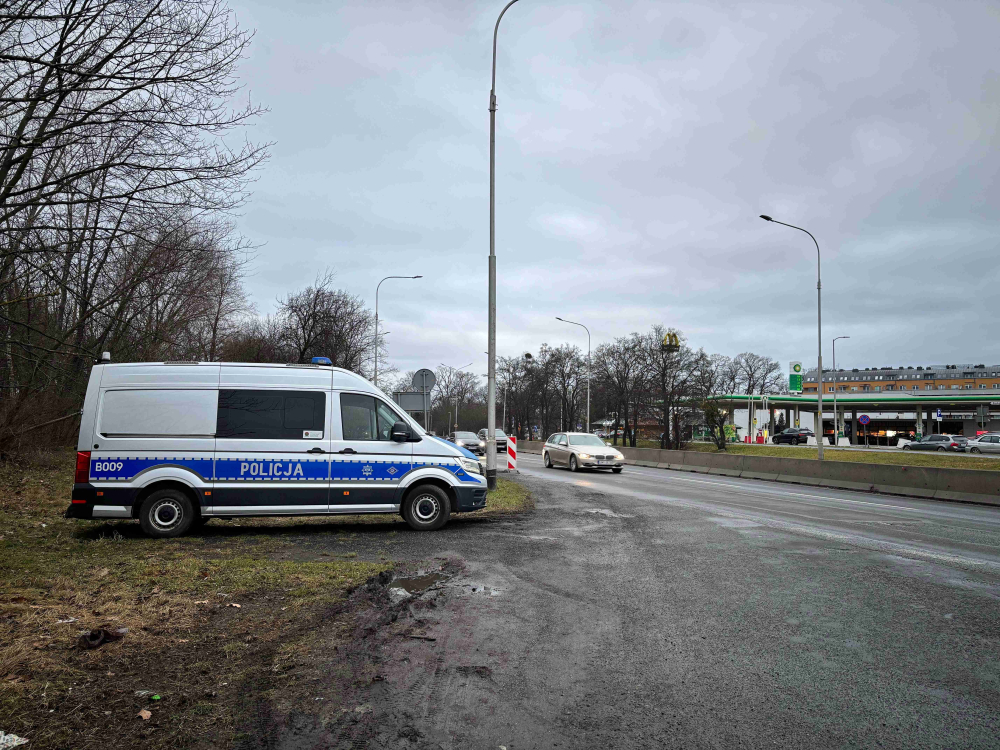 Dolnośląska policja sprawdza autobusy, które wiozą dzieci na ferie. Jak rodzic może zgłosić kontrolę?