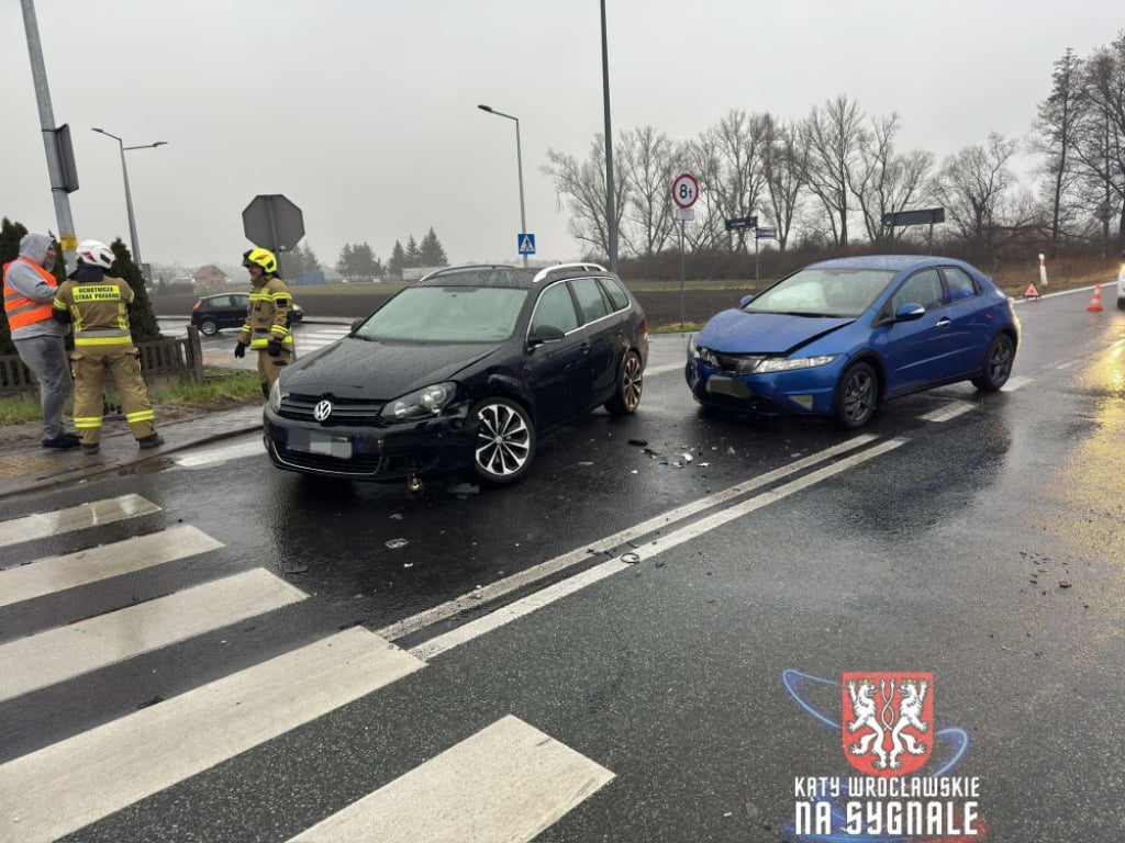 Zderzenie na krajowej ósemce. Droga była zablokowana, kierowcy stoją w korkach