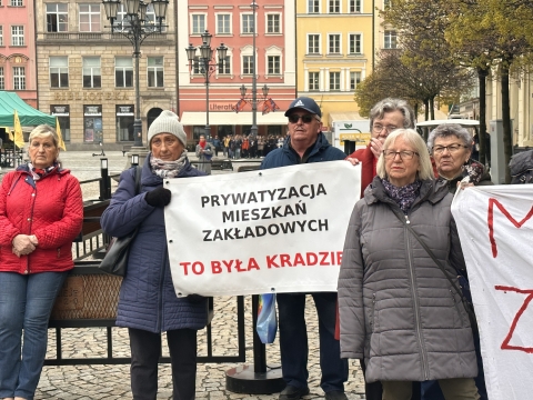 Lokatorzy wrocławskich mieszkań zakładowych znowu protestują - 2