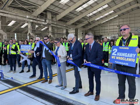 300 nowych miejsc pracy na wrocławskim lotnisku. Ryanair otworzył drugi hangar  - 1