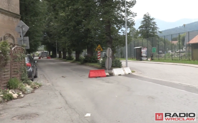 Spór o drogę z Kowar do Piechowic –  jest szansa na remont