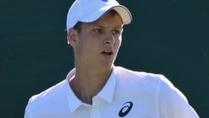 Wimbledon: Hurkacz skreczował w drugiej rundzie