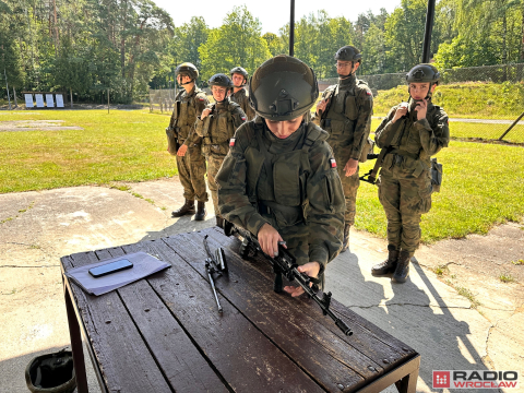Po miesięcznym szkoleniu prawie 70 ochotników przystąpiło do egzaminów w 23. Ślaskim Pułku Artylerii - 2