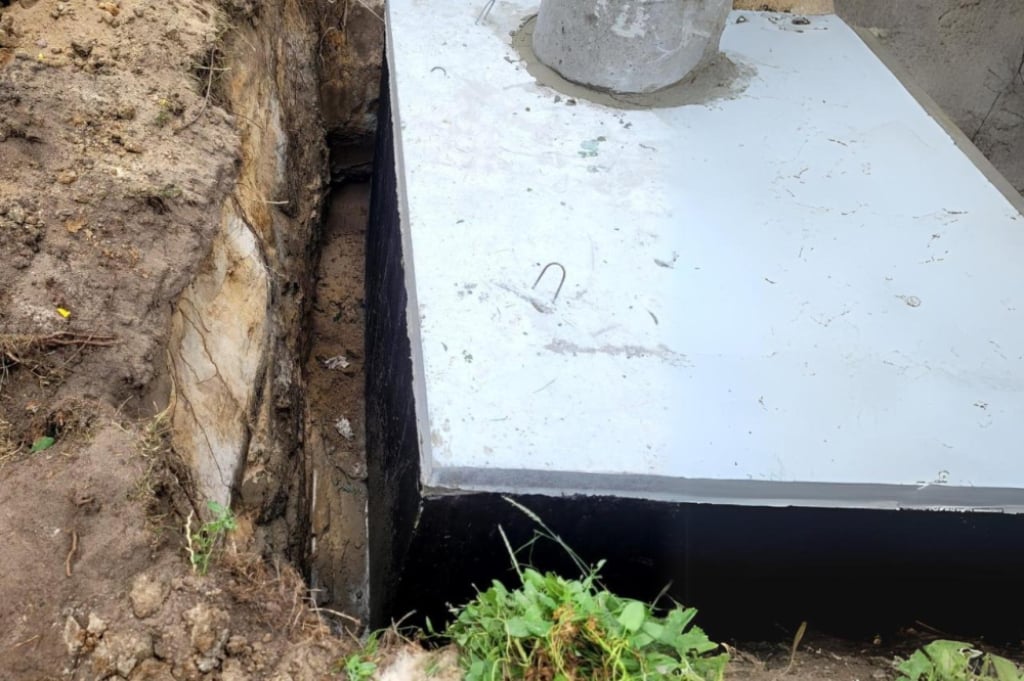 Woda deszczowa w służbie oszczędności: Jak zbiorniki betonowe mogą obniżyć rachunki mieszkańców Wrocławia - Materiał Sponsora
