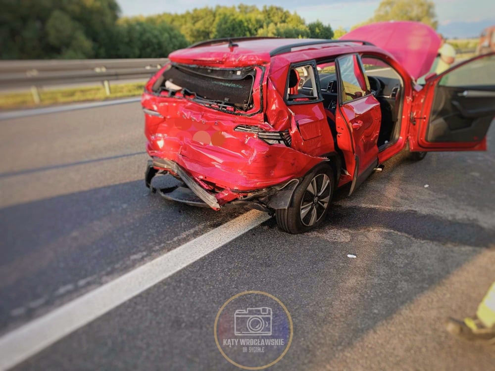 Uwaga, kierowcy! Wypadek na S8 - fot. Kąty Wrocławskie na Sygnale