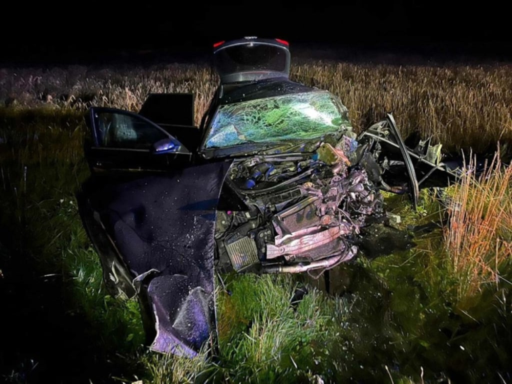 Śmiertelny wypadek na drodze koło Głogowa - fot. PSP Głogów