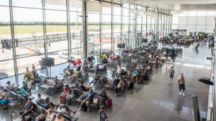 Pół roku i niemal 2 miliony pasażerów na wrocławskim lotnisku