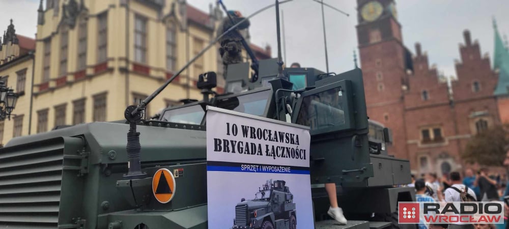 Święto Wojska Polskiego we Wrocławiu: Bliskie spotaknie z armią - fot. Justyna Kościelna