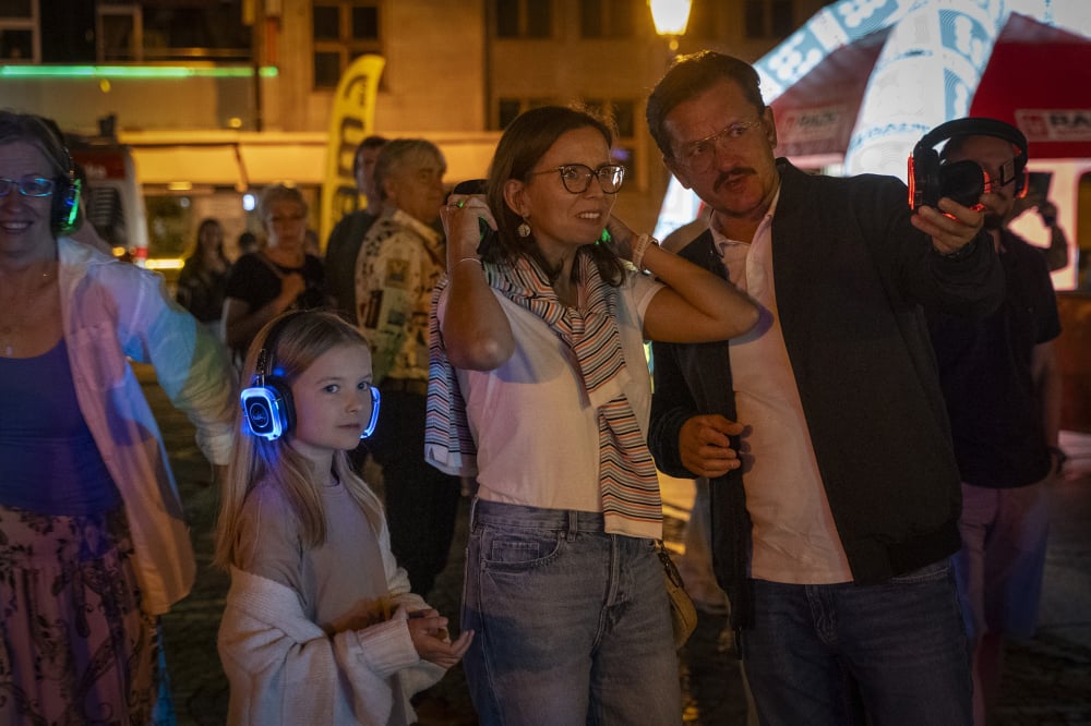 My gramy, wy tańczycie! Zapraszamy na silent disco w sercu miasta - .fot. Radek Bugajski