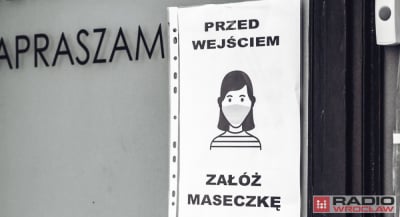 Koronawirus znów problemem. Szpitale zalecają obowiązkowe maseczki