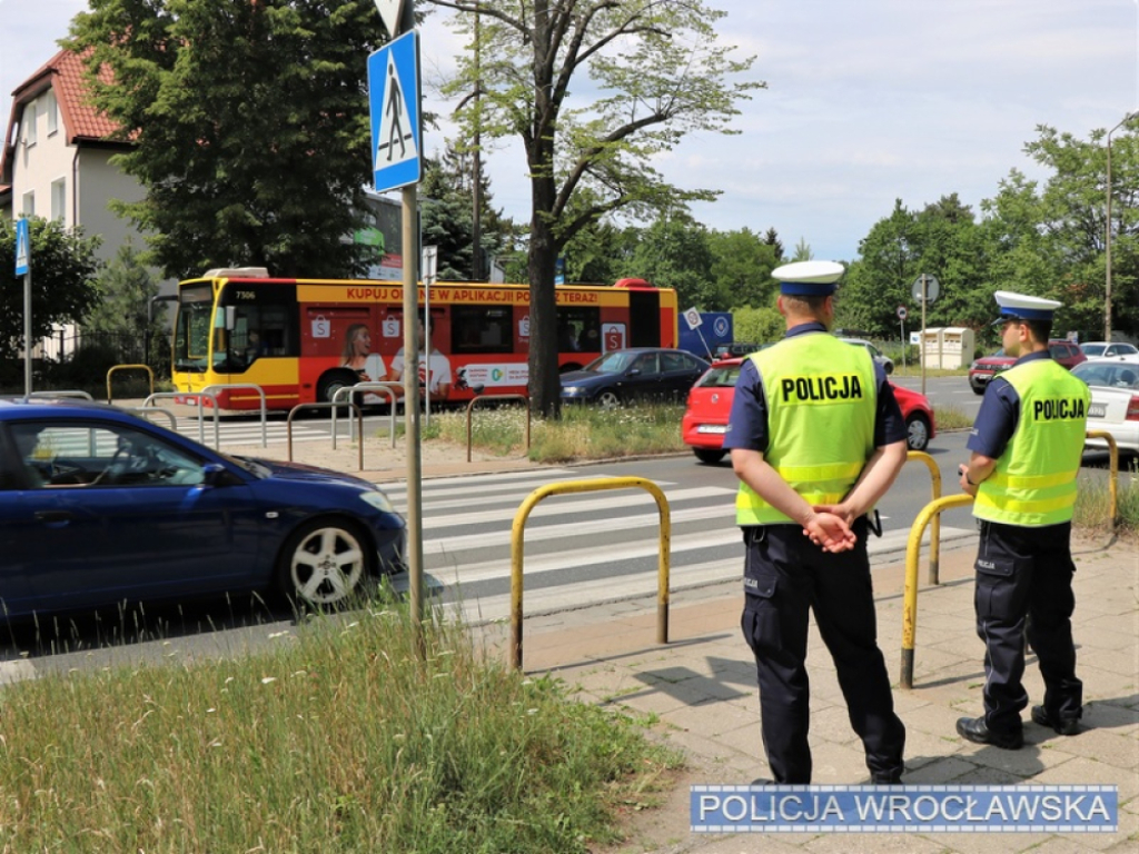 Wrocław: Akcje drogowe i edukacyjne w pierwszym dniu szkoły - fot. Policja Wrocławska 