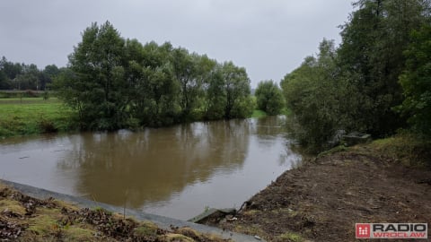 Dramatyczna walka na Ziemi Kłodzkiej. Woda w Kłodzku nie nadaje się do spożycia - 1