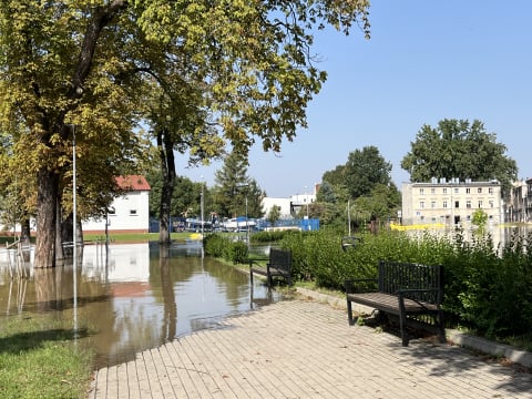 Okolice Oławy: Przerażeni ludzie i podnoszący się poziom rzek - 5