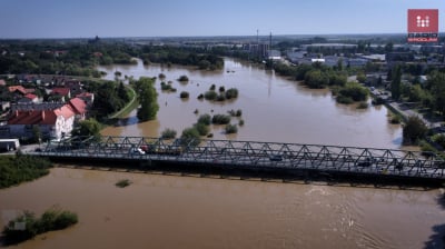 Odra w Oławie coraz wyżej [WIDEO DRON]