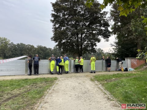 Brzeg Dolny w gotowości. "Przed nami kilka dni umacniania wałów" [AKTUALIZACJA] - 1