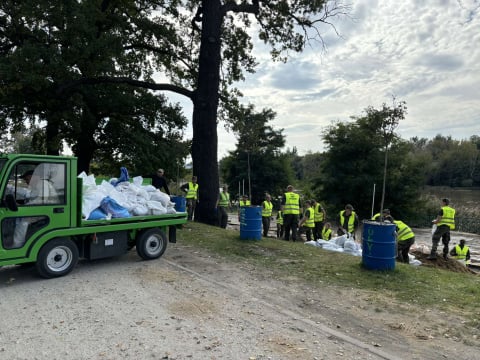 Co zrobić z workami - sprawdzamy we Wrocławiu i Jeleniej Górze - 1