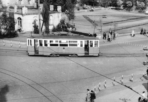 Symbol legnickiej komunikacji: Gdzie stanie odratowany tramwaj? [DAWNE ZDJĘCIA] - 11