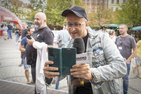 Zakopaliśmy Kapsułę Czasu Radia Wrocław – mamy setki nagrań Waszych głosów, życzeń, opinii i sugestii [WIDEO] - 2