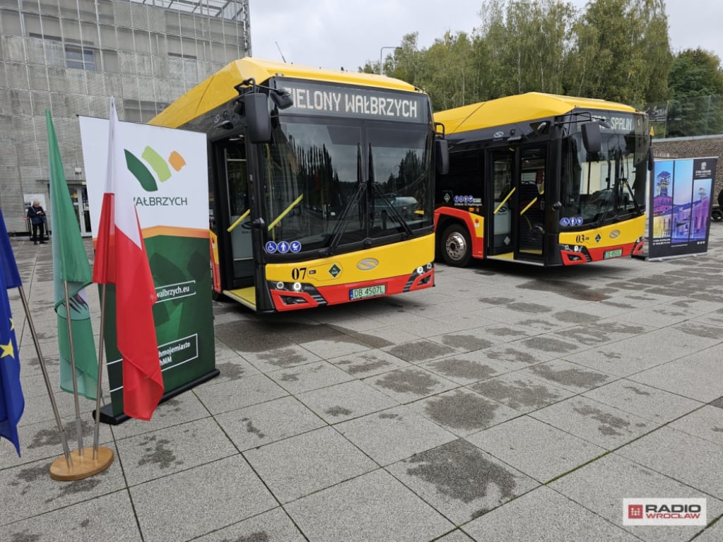 Autobusy wodorowe są już w Wałbrzychu. Pasażerowie jednak z nich nie skorzystają