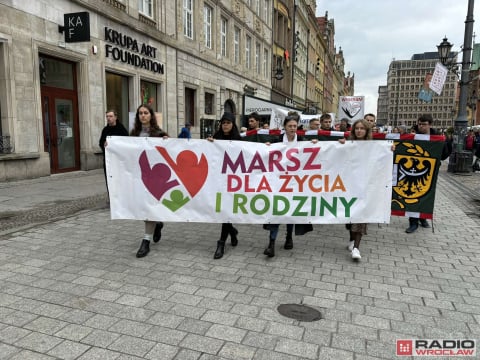 Ruszył Marsz dla Życia. Msza Święta, spotkania rodzin, hasła pro-life - 2