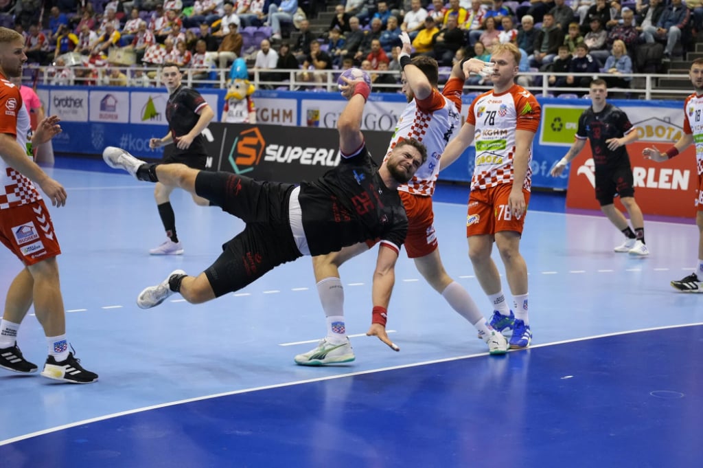 Niespodziewana porażka Chrobrego - fot. chrobryhandball.pl