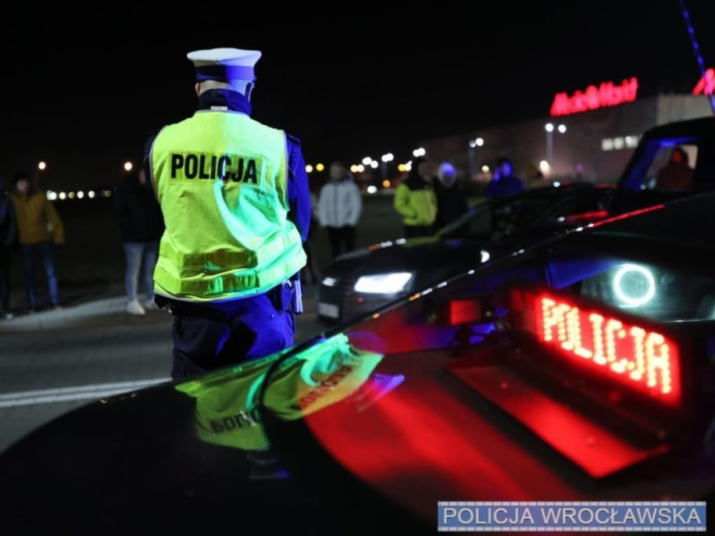 Policjanci zapobiegli nielegalnym wyścigom na terenie Wrocławia i okolic