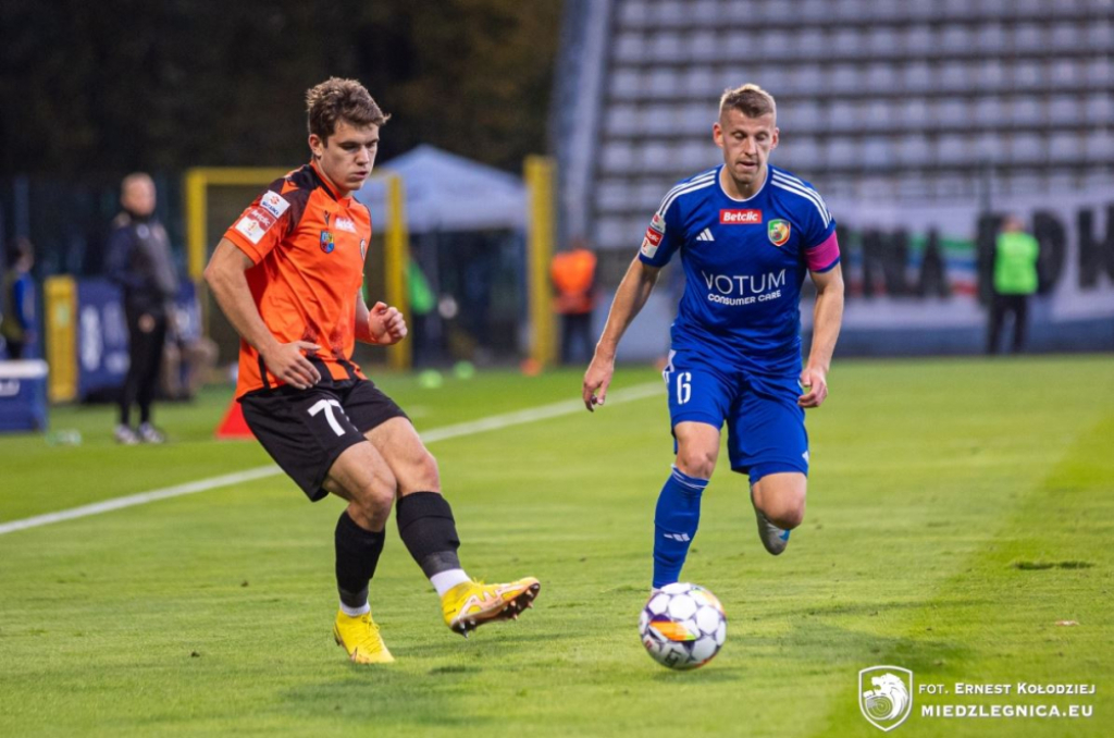 Pierwszoligowe derby dla piłkarzy z Legnicy - fot. miedzlegnica.eu/Ernest Kołodziej