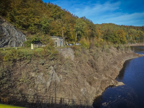 Zapora w Pilchowicach miesiąc po powodzi. Kamienny gigant zatrzymał wielką wodę - 17