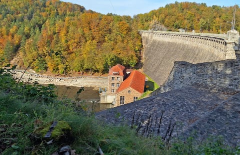 Zapora w Pilchowicach miesiąc po powodzi. Kamienny gigant zatrzymał wielką wodę - 23