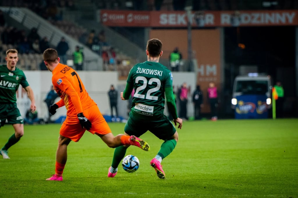 Jednostronne derby w Lubinie! Zagłębie świetuje - fot. slaskwroclaw.pl