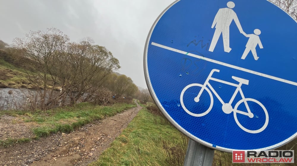 Jelenia Góra: Odbudowa promenady Bobru nie szybciej niż w 2025 roku - fot. Maciej Ryłkiewicz