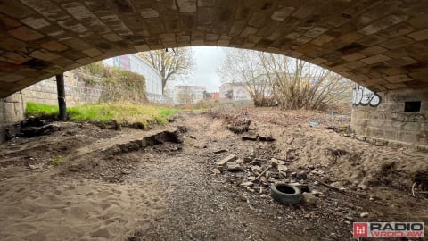 Jelenia Góra: Odbudowa promenady Bobru nie szybciej niż w 2025 roku - 1