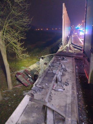 Tragiczny wypadek na A4. Kierowca autobusu nie żyje - 1