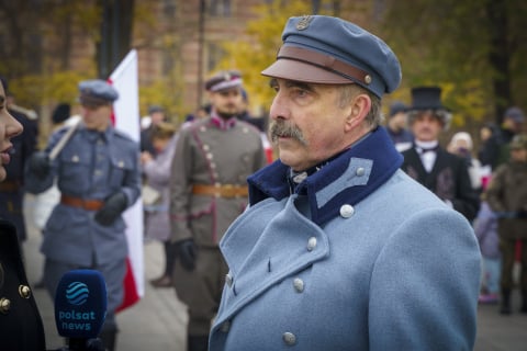 Radosna Parada Niepodległości przeszła ulicami Wrocławia. Zobaczcie zdjęcia! - 12