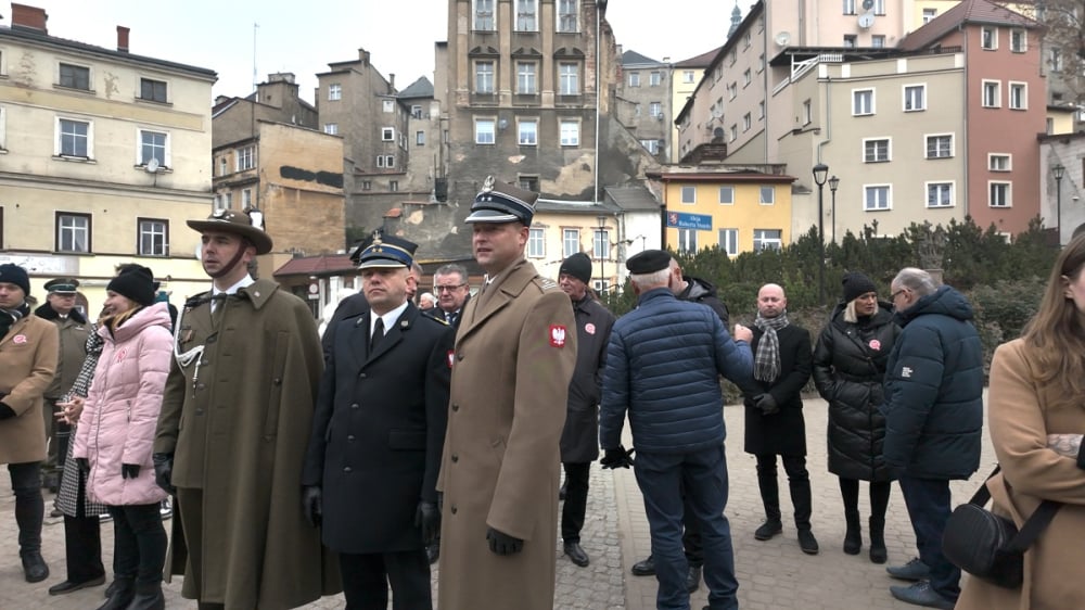 Skromne obchody 11 listopada w Kłodzku. W tle powódź i trudna sytuacja na granicy - Obchody 11 listopada w Kłodzku, fot. Jarosław Wrona