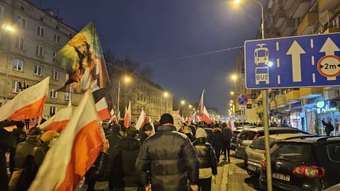 "Marsz Polaków" we Wrocławiu. Policja: użyto petardy hukowej - 9