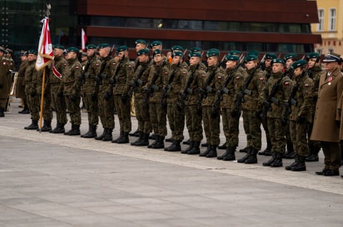 Obchody Święta Niepodległości na pl. Wolności we Wrocławiu. "Niepodległość nie jest dana raz na zawsze" - 52