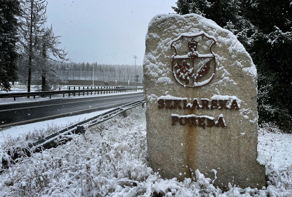 Zima na Dolnym Śląsku! Jakuszyce i Szklarska Poręba całe na biało - Szklarska poręba w śniegu. Fot. Jakub Thauer