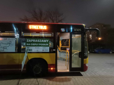 StreetBus wraca na ulice Wrocławia. Bezdomni mogą się w nim ogrzać i zjeść coś ciepłego